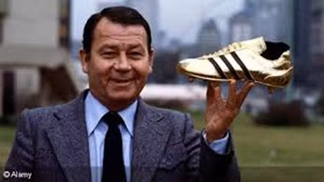 Danh thủ J. Fontaine - “Vua phá lưới” trong một kỳ World Cup.