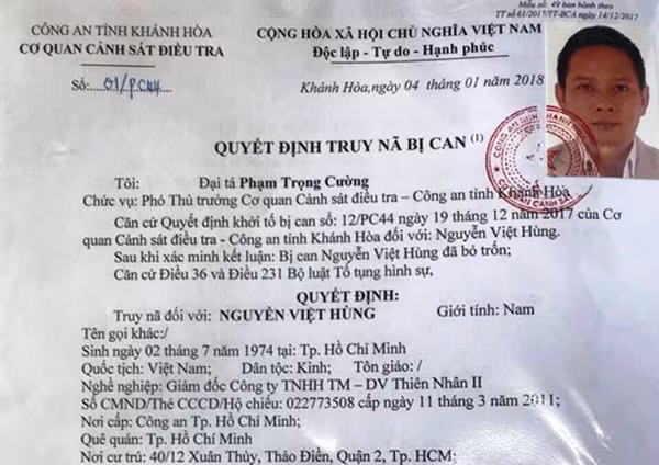 Quyết định truy nã bị can Nguyễn Việt Hùng.