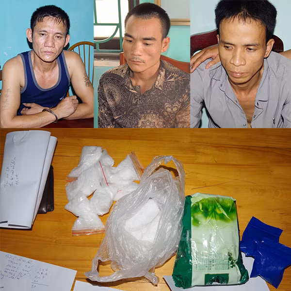 Các đối tượng và kiểm tra tang vật vụ án.