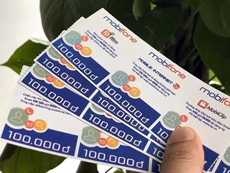 MobiFone sẽ tung ra chương trình khuyến mại tặng 50% giá trị thẻ nạp cho các thuê bao di động trả trước nạp thẻ trong ngày 28-2. MobiFone sẽ tung ra chương trình khuyến mại tặng 50% giá trị thẻ nạp cho các thuê bao di động trả trước nạp thẻ trong ngày 28-2.