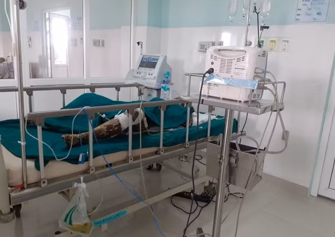 Chị X. nhập viện trong tình trạng nguy kịch và đến chiều nay thì tử vong.