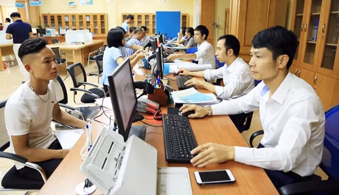 Trung tâm Phục vụ hành chính công của tỉnh và các địa phương ngày càng phát huy hiệu quả.