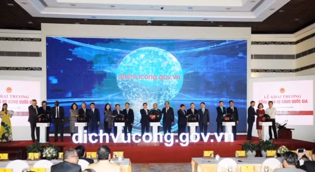 Khai trương Cổng dịch vụ công quốc gia.