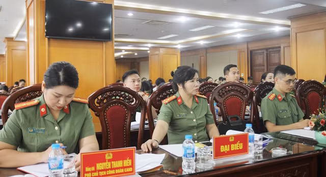 Các đại biểu tham dự tập huấn.