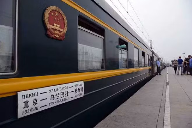 Tàu hỏa quốc tế Bắc Kinh – Ulanbato – Moscow.
