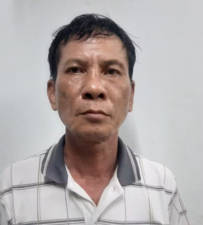 Tên cướp Nguyễn Hòa bị Công an thành phố Cần Thơ bắt giữ.