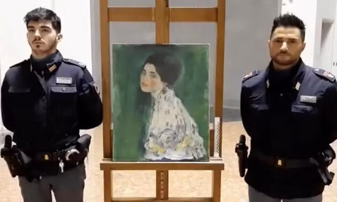 Bức tranh “Chân dung quý bà” của danh họa Gustav Klimt bị đánh cắp năm 1997.