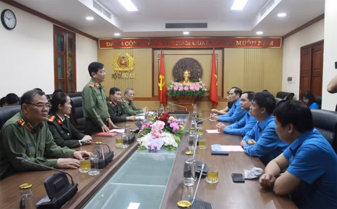 Quang cảnh buổi lễ.