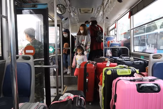 Xe buýt sẽ được sử dụng làm phương tiện đưa công dân về địa phương.