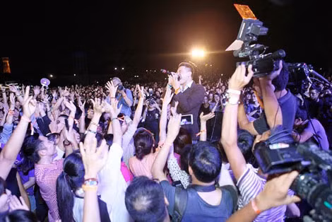 Đông Hùng” ma mị với “Trời cho”.