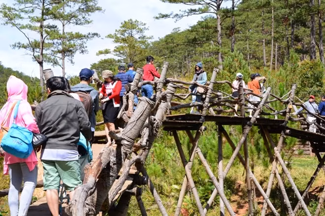 Ngày 31-12 là ngày cao điểm du khách đến Đà Lạt