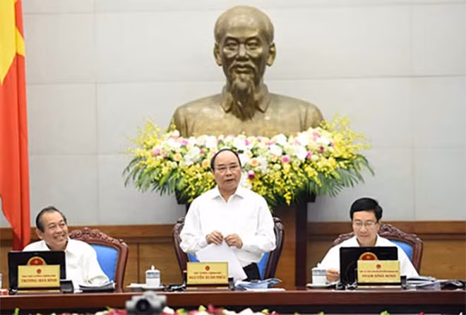 Thủ tướng Nguyễn Xuân Phúc chủ trì phiên họp Chính phủ thường kỳ tháng 10/2016. Ảnh: VGP/Quang Hiếu