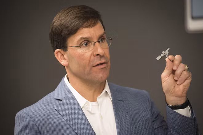 Bộ trưởng Lục quân Mỹ - Mark Esper.