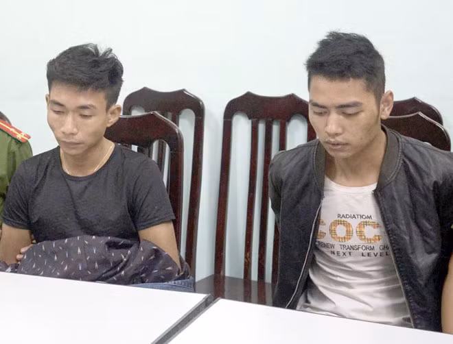 Giáp và Trường tại trụ sở Công an quận Bắc Từ Liêm.
