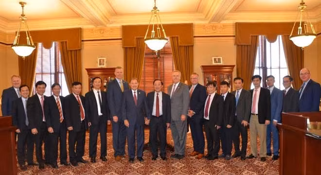 Đoàn đại biểu của Bộ Công an thăm và làm việc tại văn phòng Thống đốc bang Utah, Hoa Kỳ.