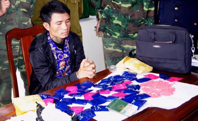 Đối tượng Quý và tang vật.