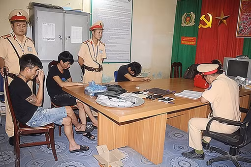 CSGT Hòa Bình và những "pha" trực diện với tội phạm trên tuyến