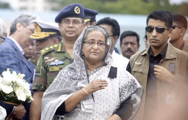 Thủ tướng Bangladesh Sheikh Hasina tham dự buổi lễ tưởng niệm các nạn nhân tại Dhaka.