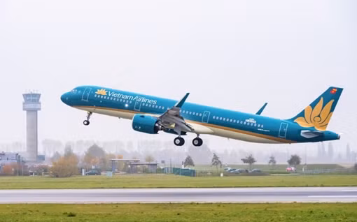 Bay không hành lý ký gửi, giá hấp dẫn trên Vietnam Airlines chặng Hà Nội - TP HCM
