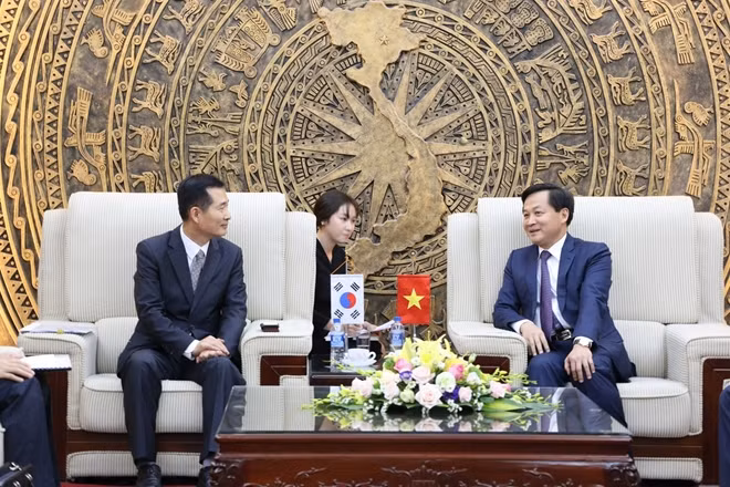 Tổng Thanh tra Chính phủ Lê Minh Khái tiếp xã giao Đoàn Đại biểu cấp cao Uỷ ban Chống tham nhũng và Quyền công dân Hàn Quốc
