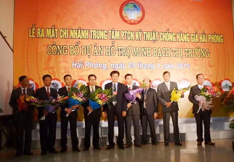 Lễ ra mắt Trung tâm phát triển công nghệ kỹ thuật chống hàng giả tại Hải Phòng.