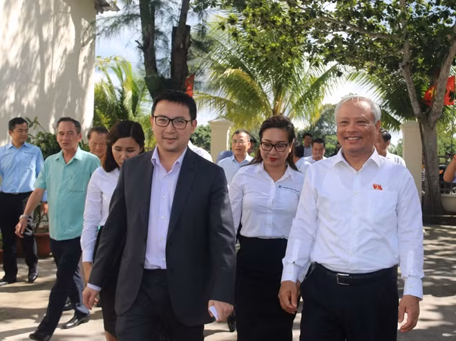 Phó Chủ tịch Quốc hội Uông Chu Lưu, thăm và làm việc tại nhà máy giấy Lee&Man (Hậu Giang).