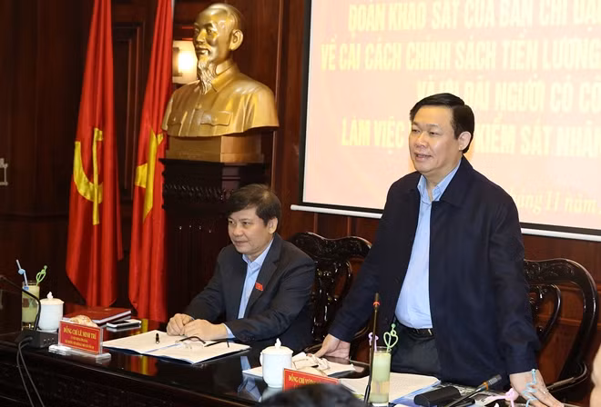 Phó Thủ tướng Vương Đình Huệ tại buổi làm việc