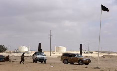 Một trong những khu mỏ dầu Libya bị IS chiếm giữ.