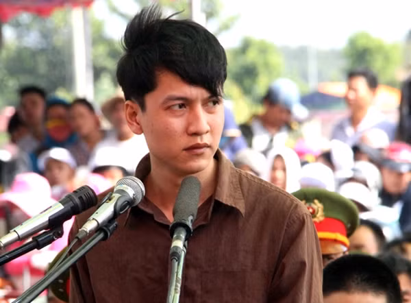 Nguyễn Hải Dương khá bình thản tại phiên tòa.