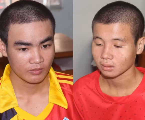 Tùng và Khang tại cơ quan điều tra.