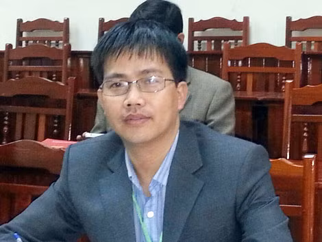 TS Mai Văn Khiêm.