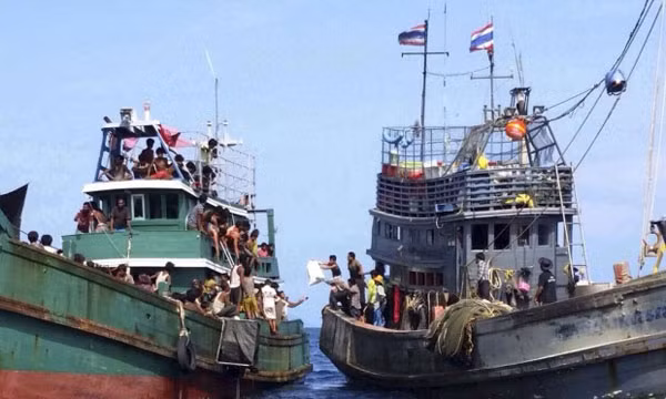 Các thuyền chở người Rohingya vượt biển Andaman.