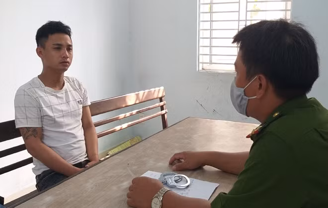 Nguyễn Quang Vinh tại Cơ quan Công an