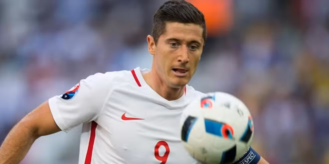 Robert Lewandowski liệu có thể lập công?