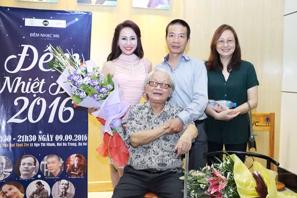 Nhạc sĩ Hồng Đăng có mặt trong đêm nhạc