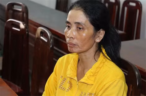 Nghi phạm phóng hỏa giết người Thạch Thị Soi tại cơ quan điều tra.