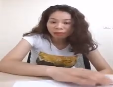 Bà Tuyến live stream trên mạng xã hội giải thích vụ việc