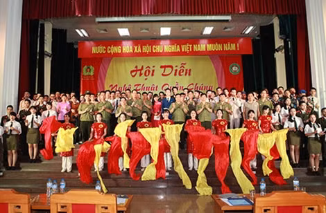 Một số tiết mục văn nghệ tiêu biểu của các đội tham gia hội diễn.