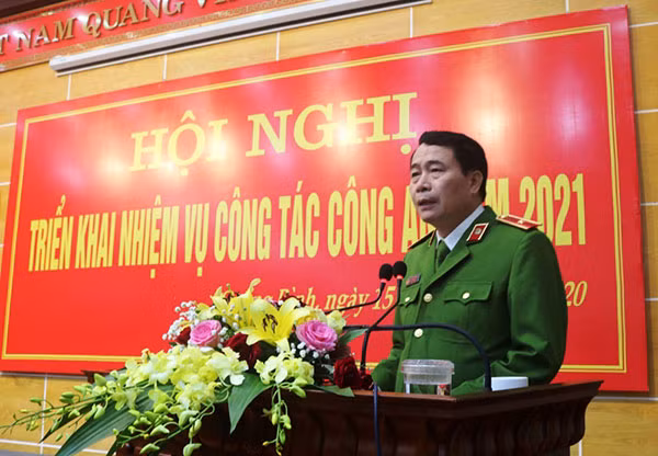 Thứ trưởng Lê Quốc Hùng phát biểu chỉ đạo tại hội nghị triển khai nhiệm vụ ở Công an Quảng Bình.
