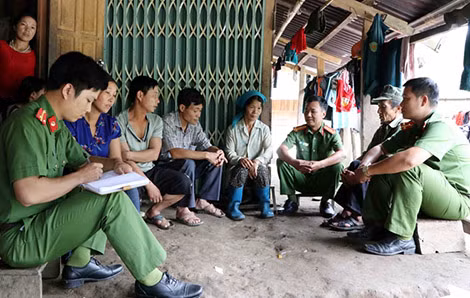 Công an chính quy về xã tạo sự chuyển biến rõ rệt về an ninh, trật tự.