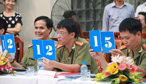 Ban giám khảo Hội thi.