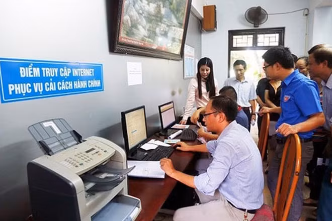 Trước mắt, Hà Nội sẽ triển khai các kiot dịch vụ công trực tuyến tại các toà nhà cao từ 17 tầng trở lên.