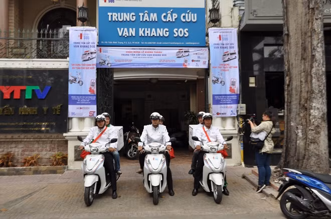 Đội ngũ cấp cứu Mô tô của Trung tâm Vạn Khang SOS