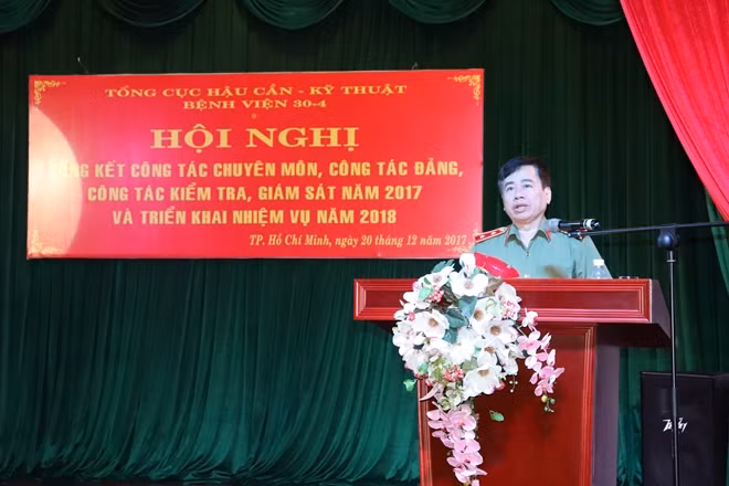Trung tướng Phạm Quang Cử phát biểu tại hội nghị.