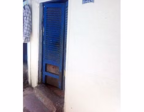 Căn nhà nhỏ của bà Huệ.