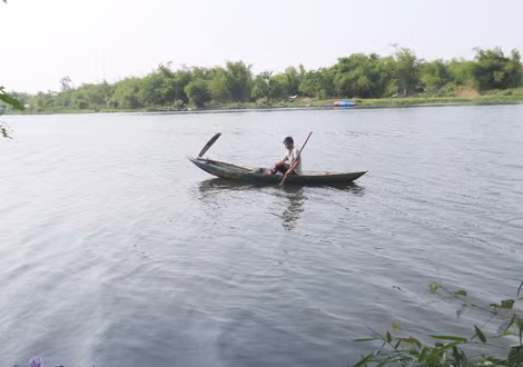 Khúc sông Bà Rén, nơi chị Phượng nửa đêm ra nằm trên mặt nước.