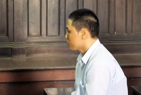 Bị cáo Hùng tại phiên xử.
