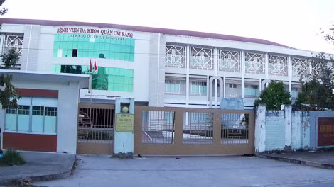 Bệnh viện đa khoa Cái Răng, nơi anh P.D.K. công tác và ý định tạo hiện trường giả vụ tai nạn giao thông sau khi đã cắt chân. Bệnh viện đa khoa Cái Răng, nơi anh P.D.K. công tác và ý định tạo hiện trường giả vụ tai nạn giao thông sau khi đã cắt chân.