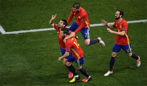 Tây Ban Nha của những cầu thủ đang đạt phong độ cao bậc nhất Euro 2016. Tây Ban Nha của những cầu thủ đang đạt phong độ cao bậc nhất Euro 2016.