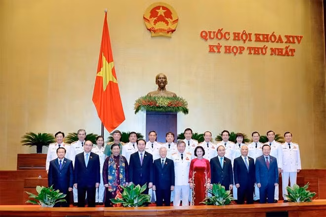 Lãnh đạo Đảng, Nhà nước chụp ảnh lưu niệm với các đại biểu lực lượng CAND.